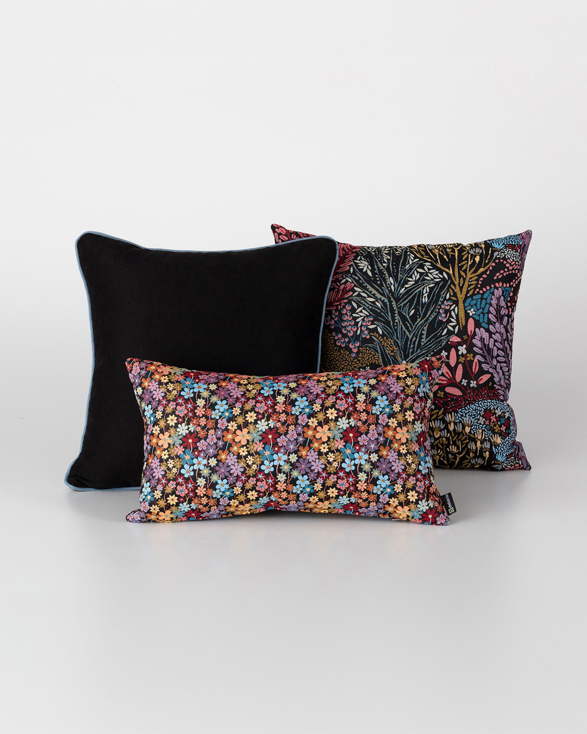 Dark Garden nappali díszpárna szett