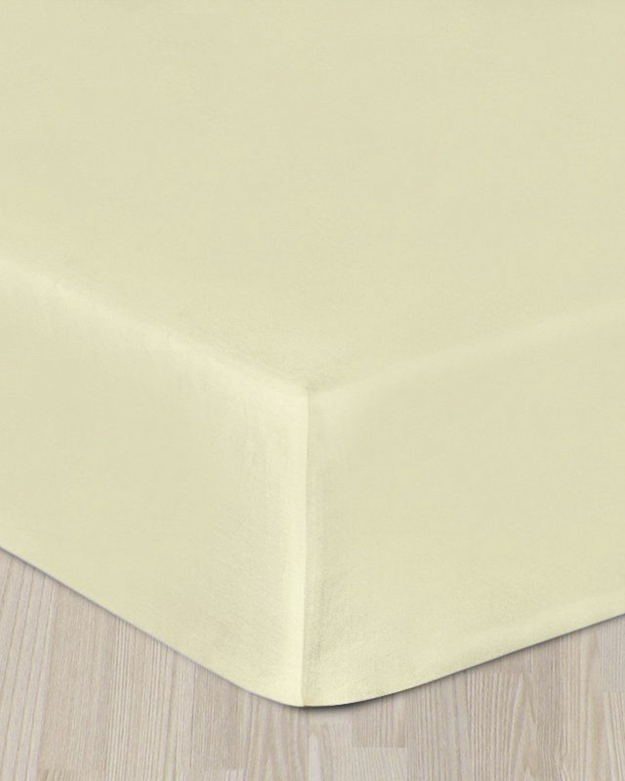 Krém szatén gumis lepedő 160 x 200 cm