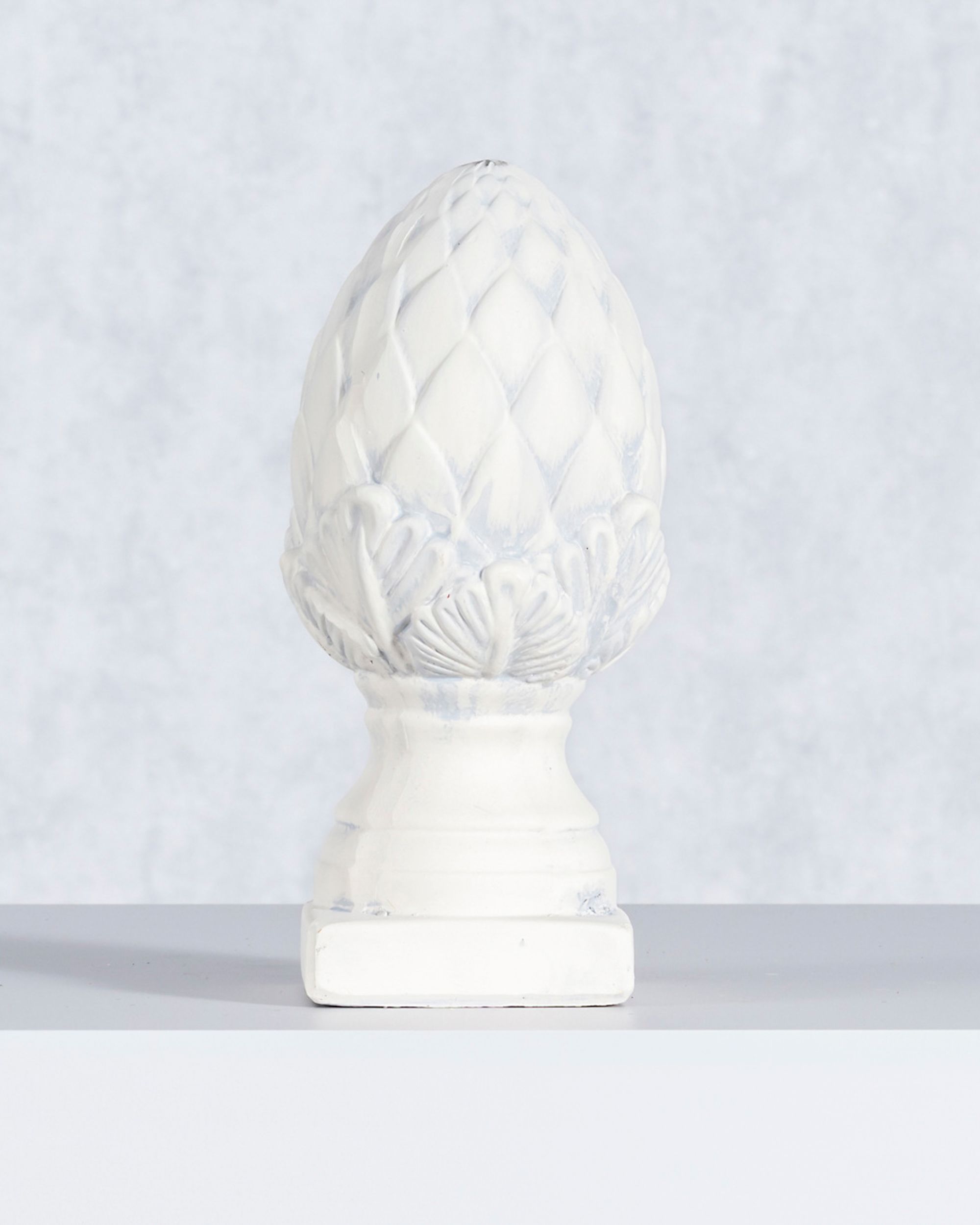 Fehér Cone 26cm dekorációs toboz (hover)